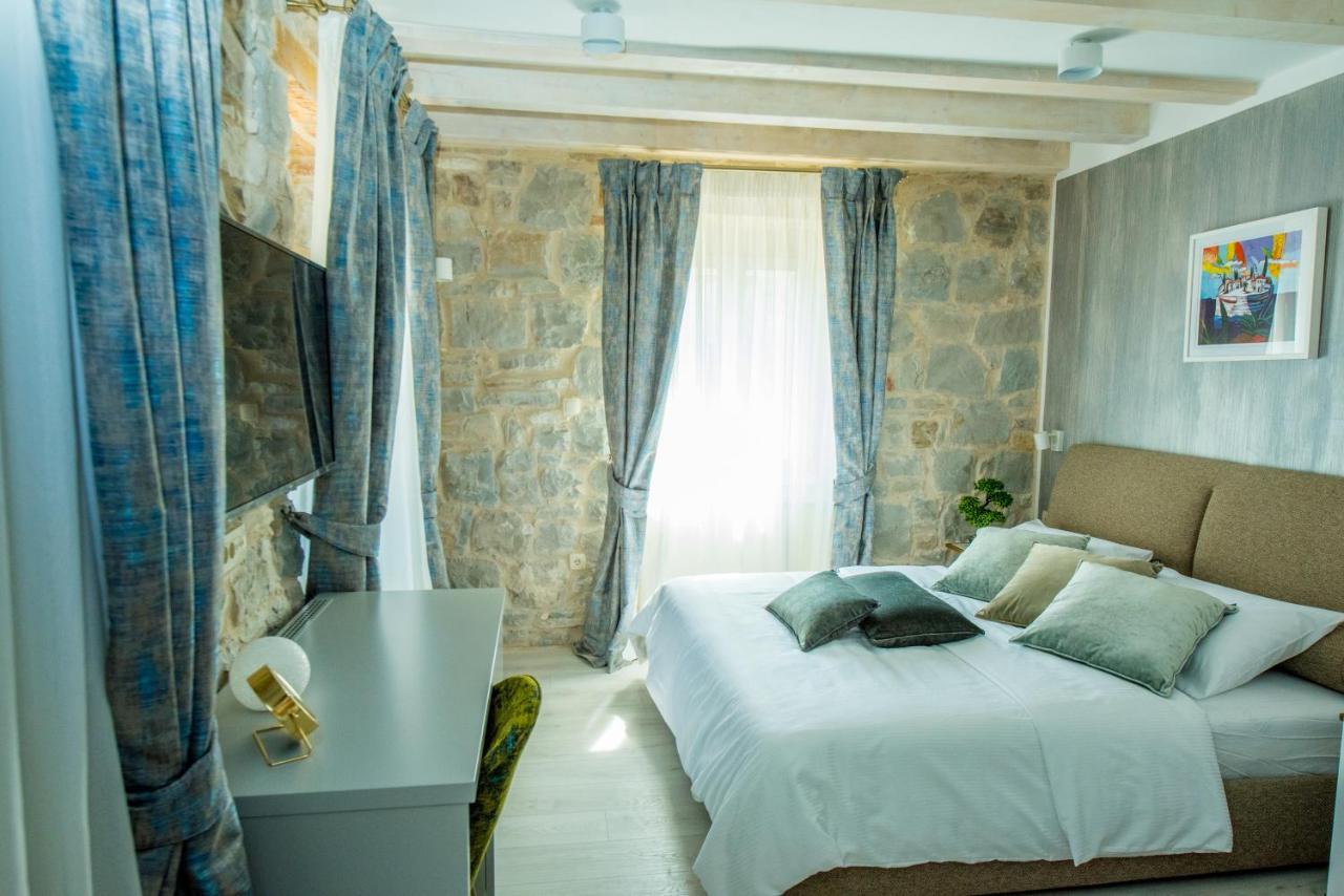 Heritage Villa Vitturi Sea View Kaštela Eksteriør bilde
