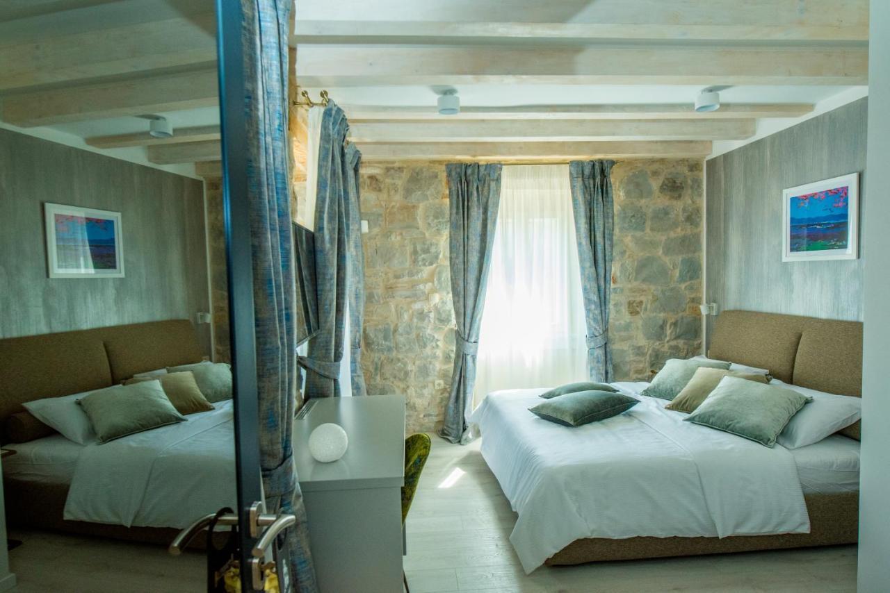 Heritage Villa Vitturi Sea View Kaštela Eksteriør bilde