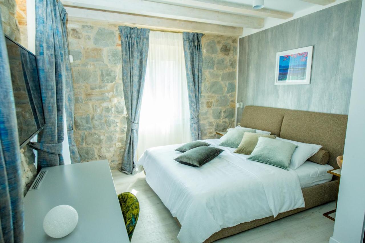 Heritage Villa Vitturi Sea View Kaštela Eksteriør bilde