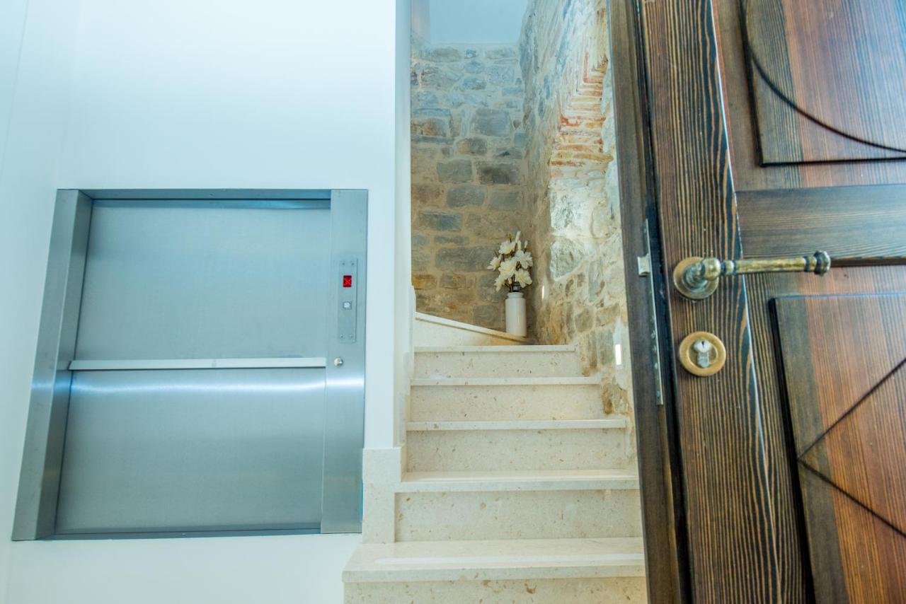 Heritage Villa Vitturi Sea View Kaštela Eksteriør bilde
