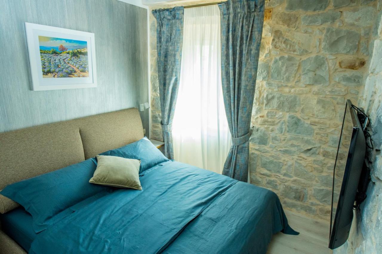Heritage Villa Vitturi Sea View Kaštela Eksteriør bilde