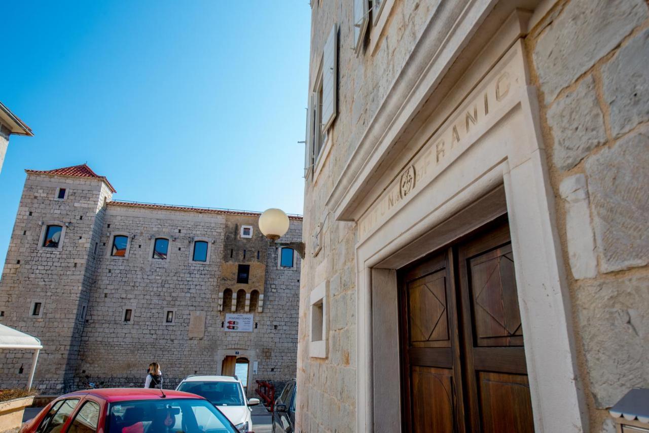 Heritage Villa Vitturi Sea View Kaštela Eksteriør bilde
